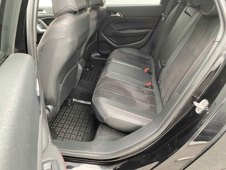 Peugeot 308 2.0HDi GT