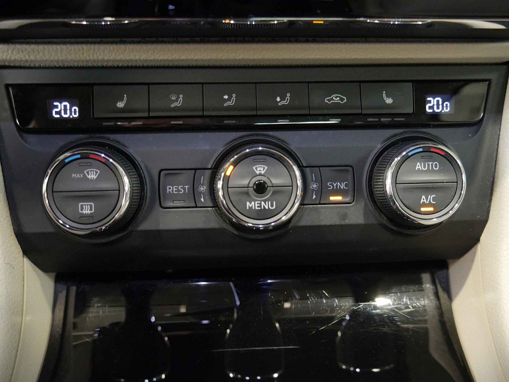 Škoda Superb III 2.0 TSi L&K 4x4