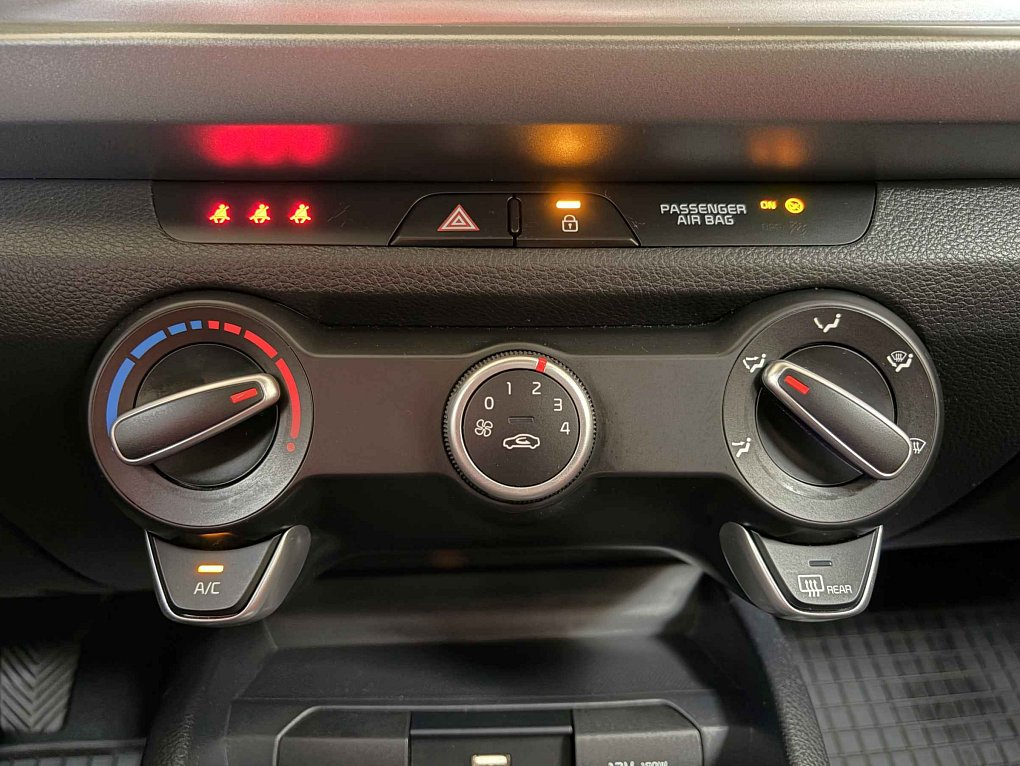 Kia Rio 1.2i 