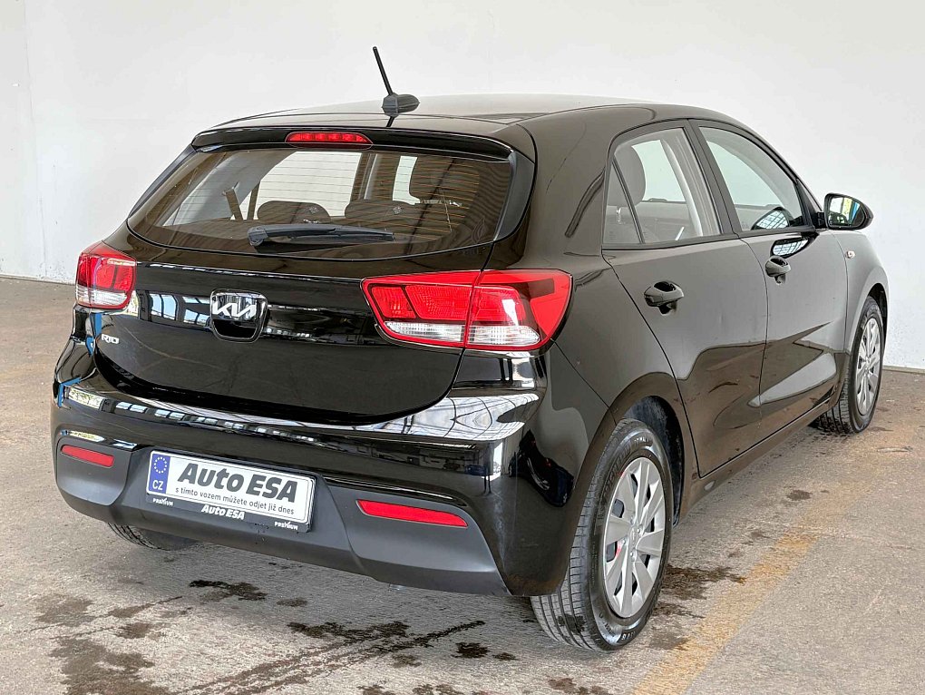 Kia Rio 1.2i 