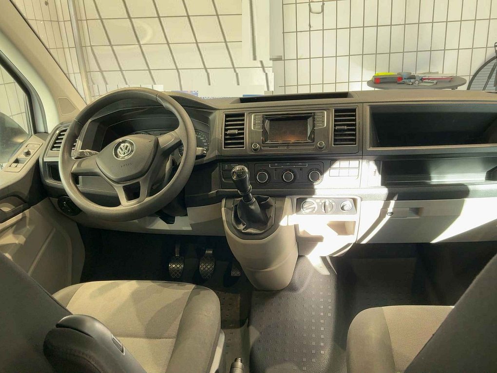 Volkswagen Transporter 2.0TDi  8míst T6