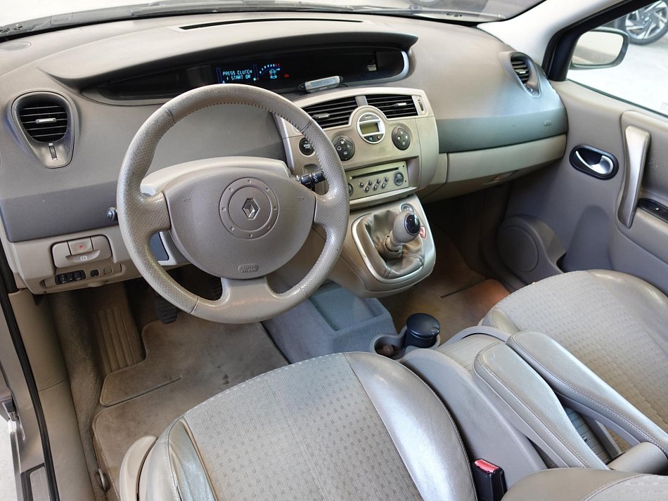 Renault Grand Scénic 2.0i 