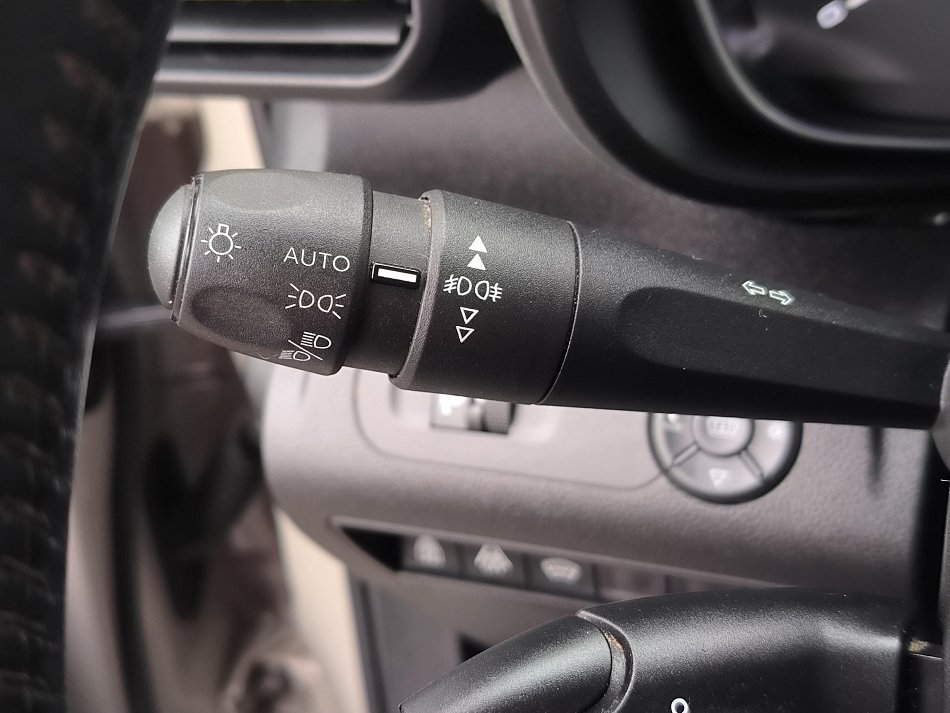 Citroën Berlingo 1.5HDi Shine MAXi XL 7míst