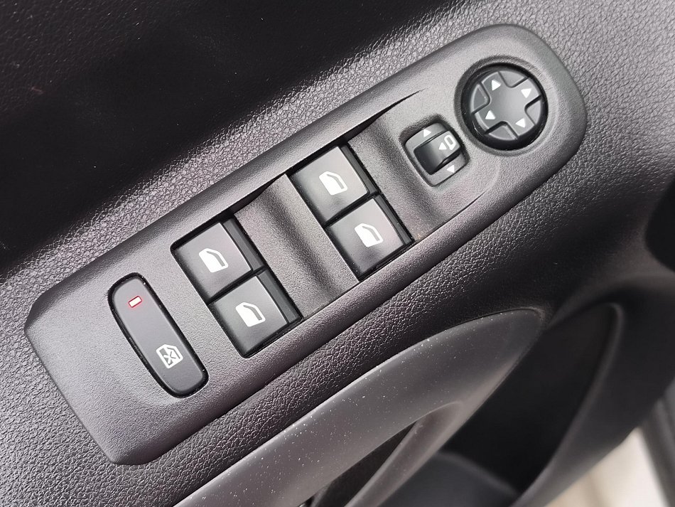 Citroën Berlingo 1.5HDi Shine MAXi XL 7míst
