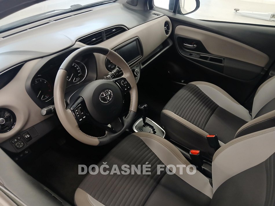 Toyota Yaris 1.5i 