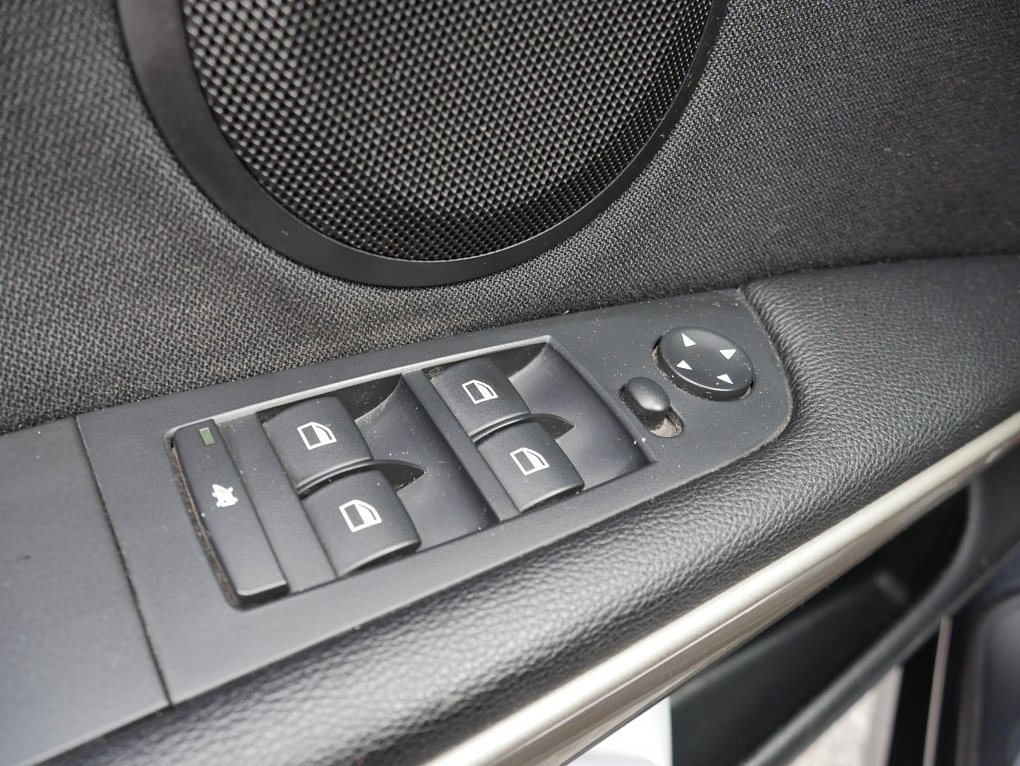 BMW Řada 3 2.0 D  318d