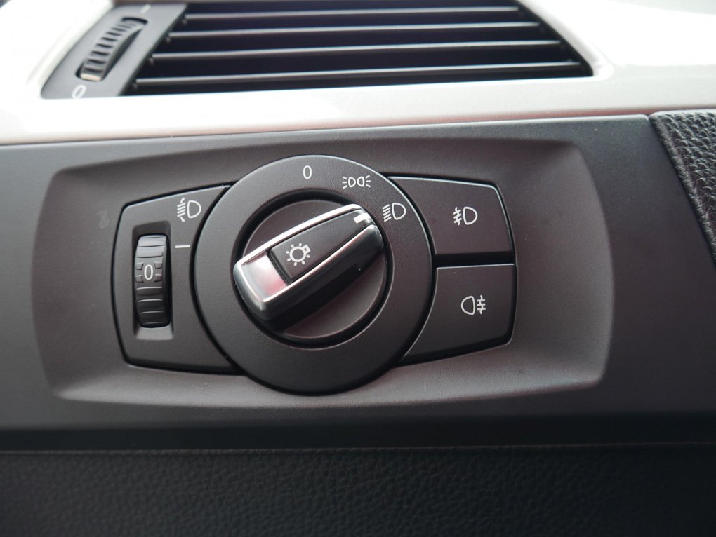 BMW Řada 3 2.0 D  318d