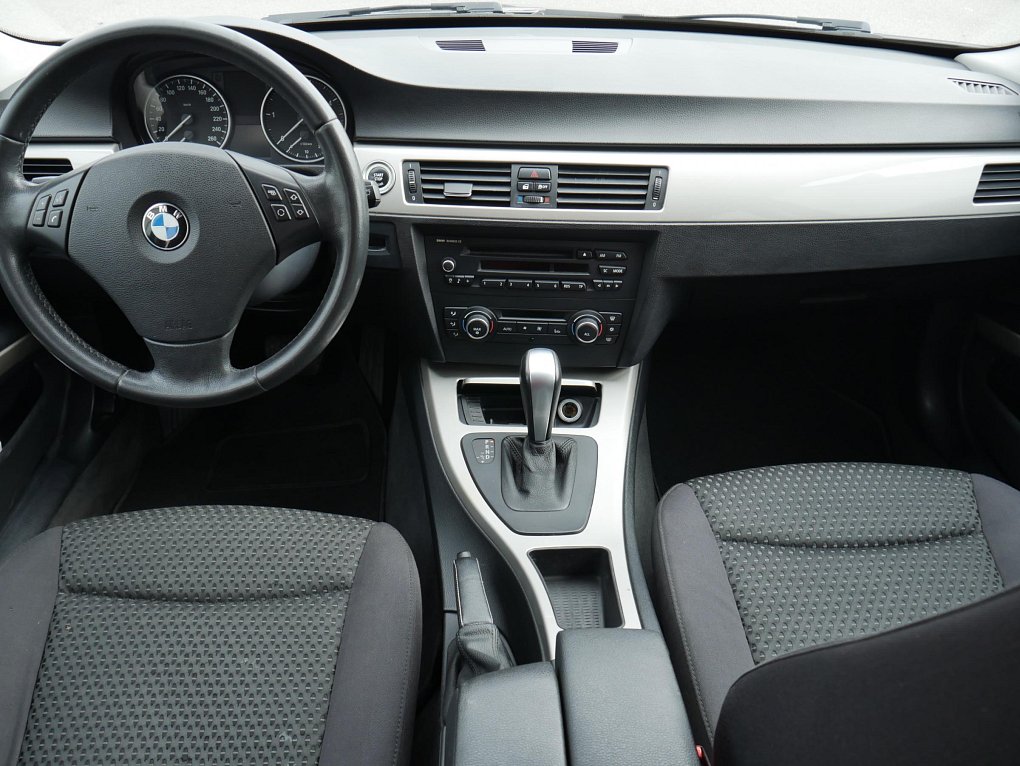 BMW Řada 3 2.0 D  318d