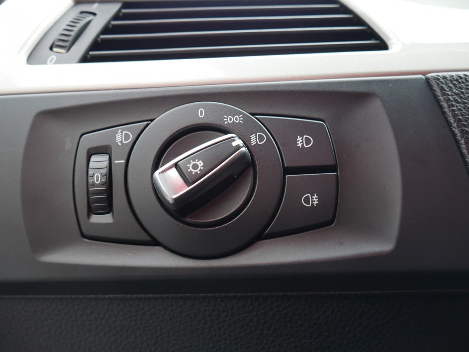 BMW Řada 3 2.0 D  318d