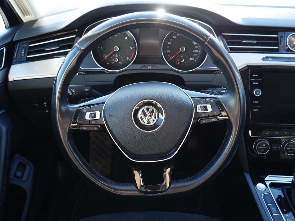 Volkswagen Passat 2.0 TDi 
