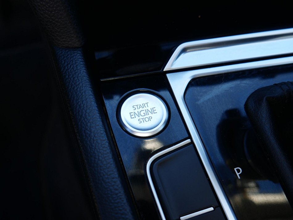 Volkswagen Passat 2.0 TDi 