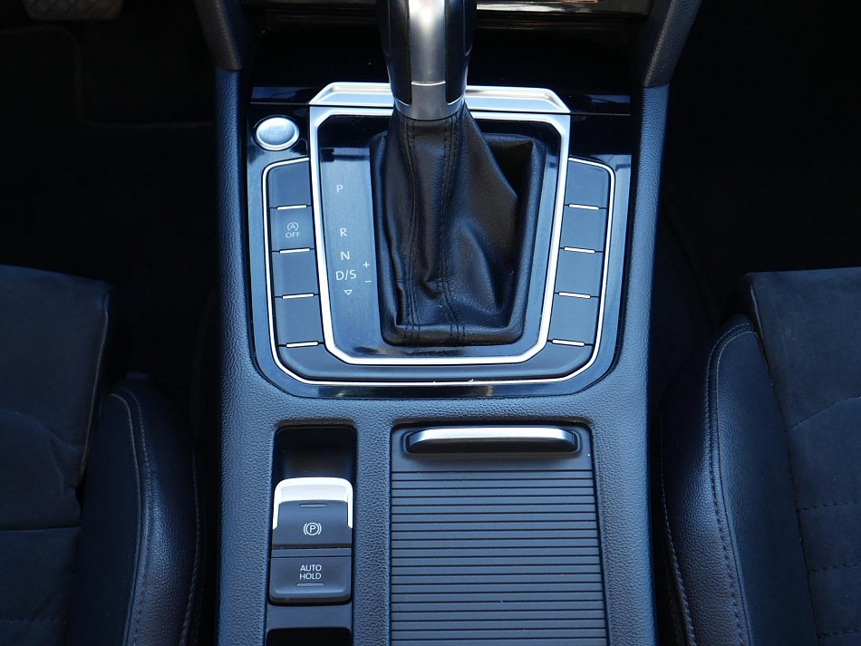 Volkswagen Passat 2.0 TDi 