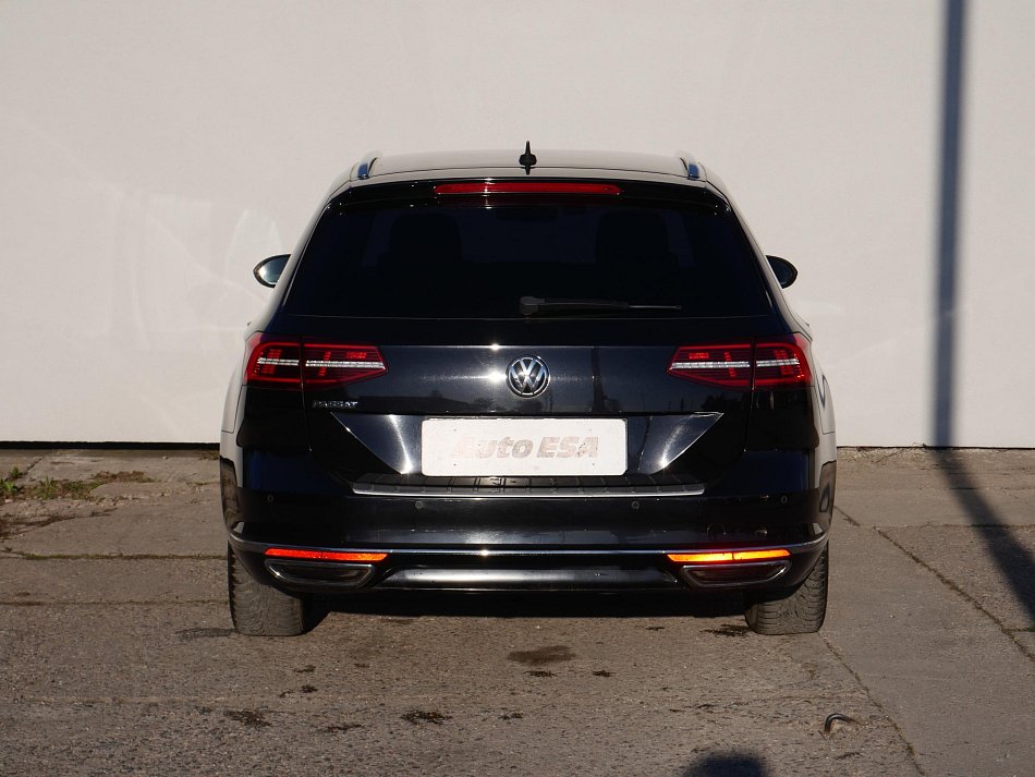 Volkswagen Passat 2.0 TDi 