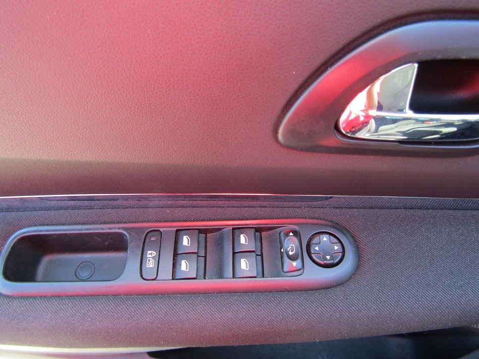 Peugeot 5008 2.0HDi 