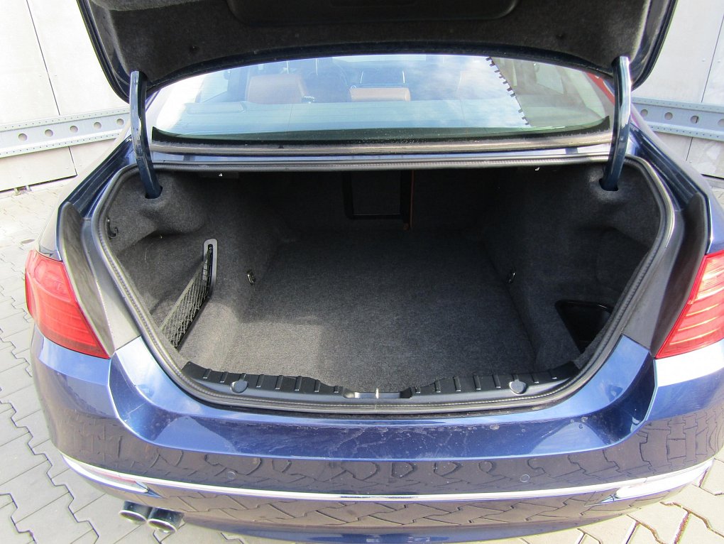 BMW Řada 5 3.0 D LuxuryLine xDrive 530d