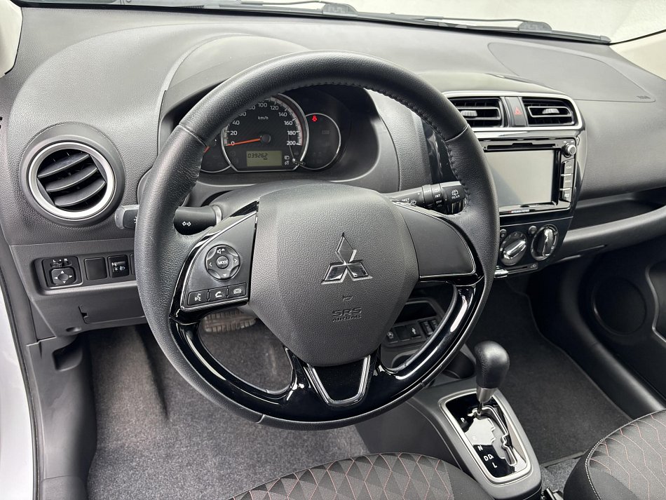 Mitsubishi Space Star 1.2i Invite