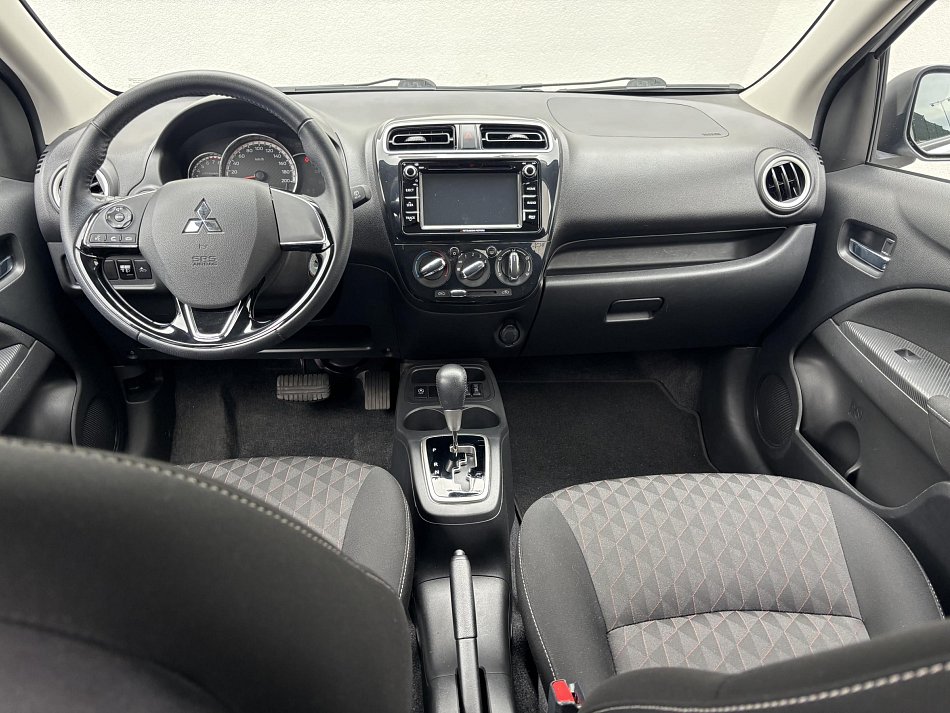 Mitsubishi Space Star 1.2i Invite