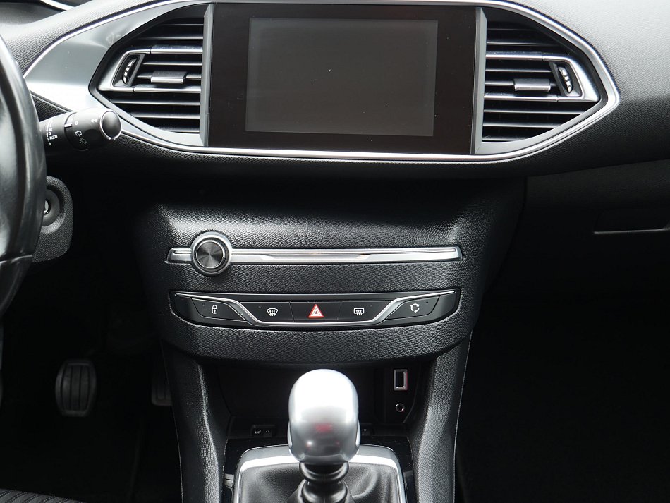 Peugeot 308 1.2 PT 
