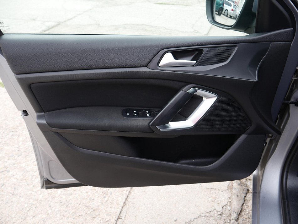 Peugeot 308 1.2 PT 