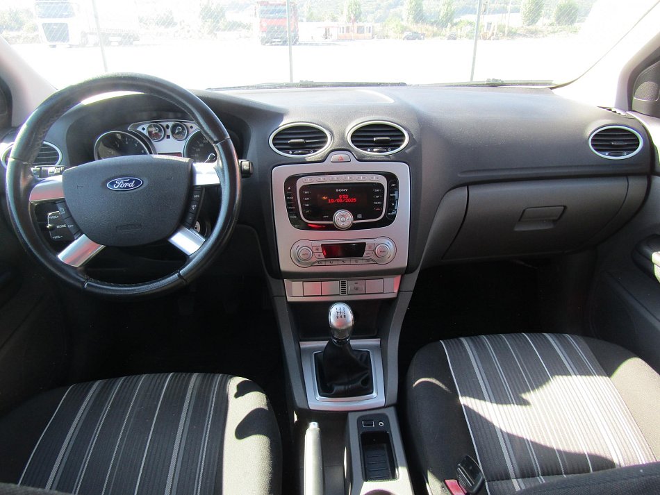 Ford Focus 1.6i 