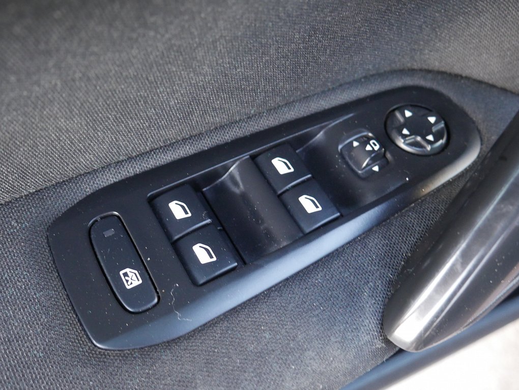 Peugeot 308 1.6 HDi 