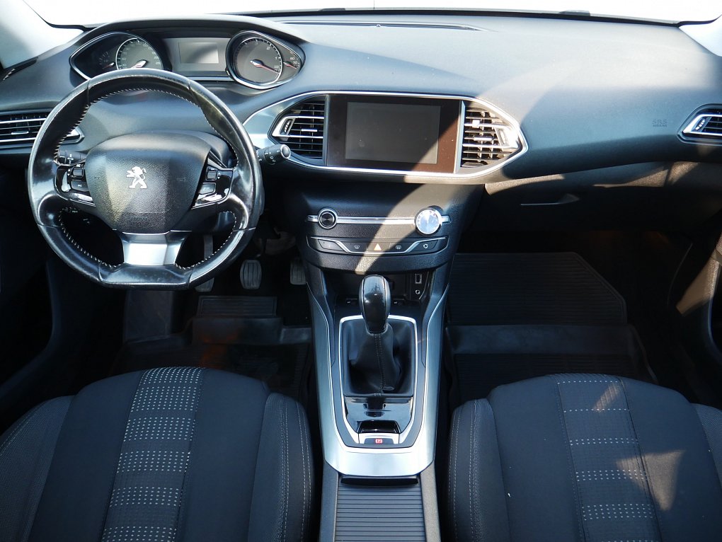 Peugeot 308 1.6 HDi 
