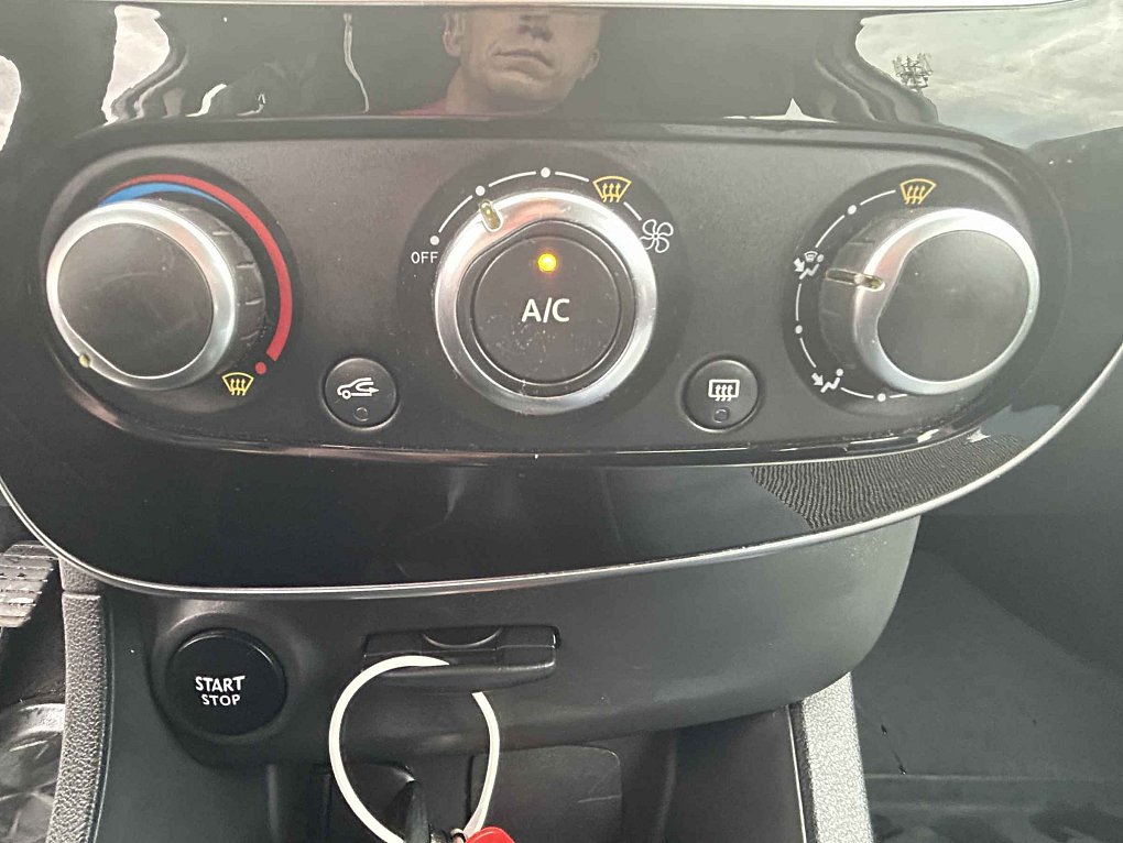 Renault Clio 1.2i 
