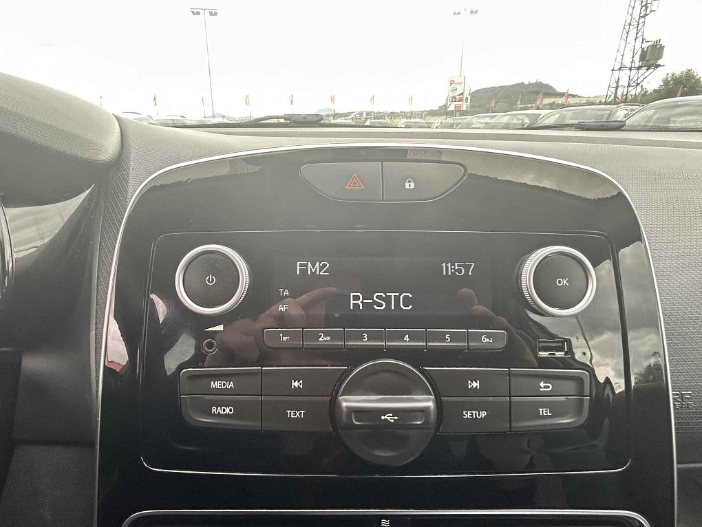 Renault Clio 1.2i 