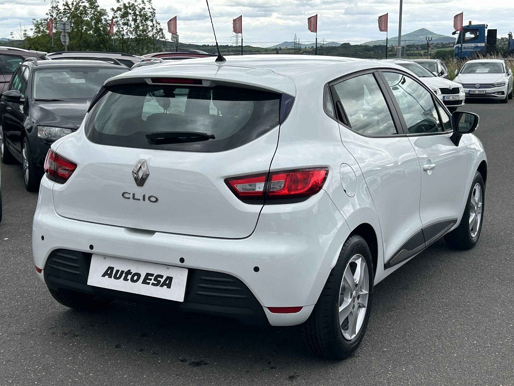 Renault Clio 1.2i 