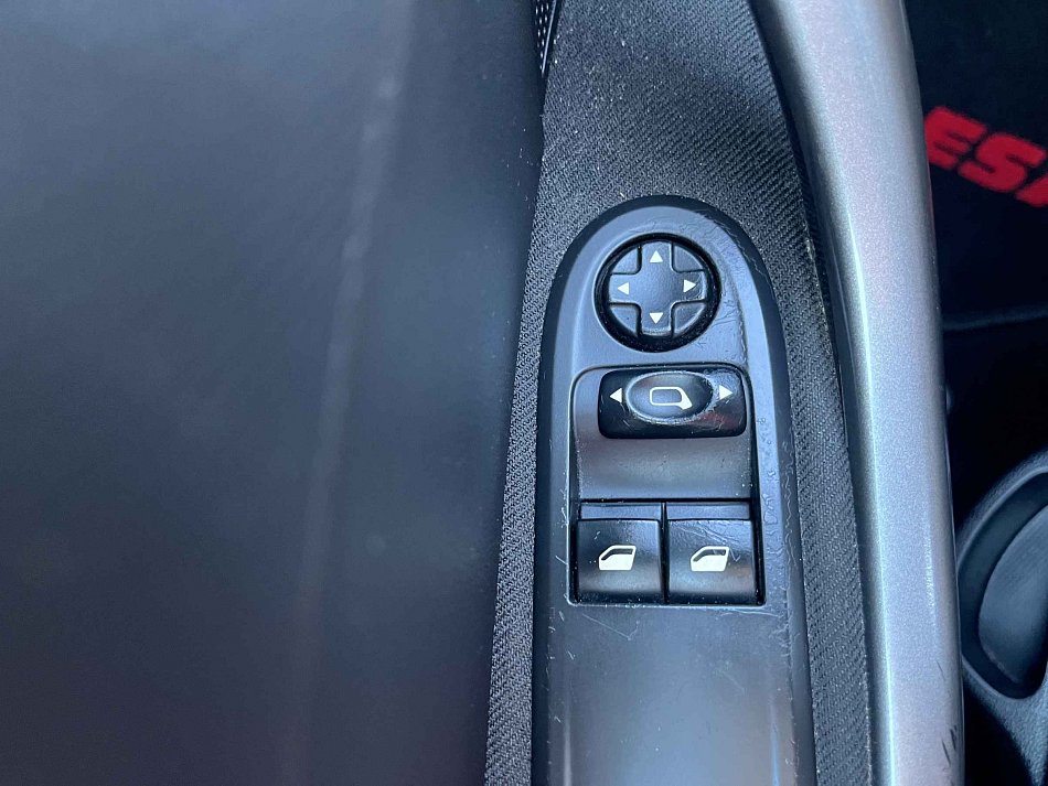 Peugeot 308 1.4 i 