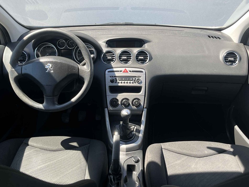 Peugeot 308 1.4 i 
