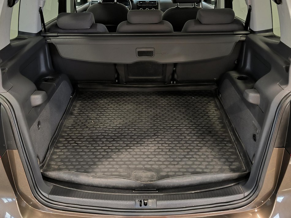 Volkswagen Touran 2.0TDI 