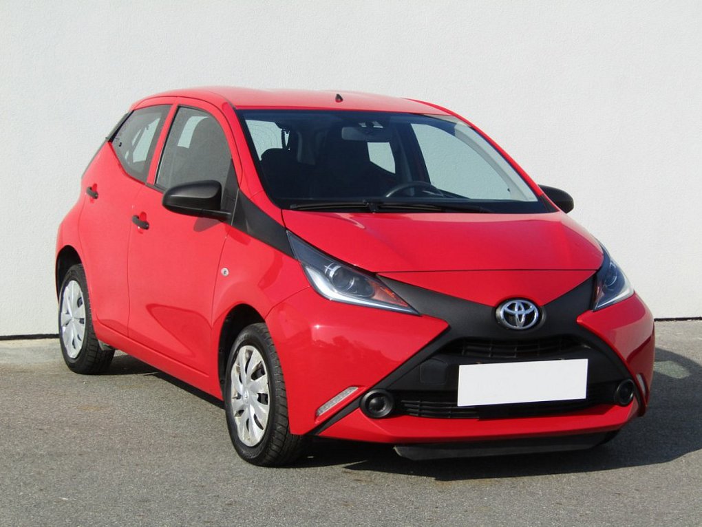 Toyota Aygo 1.0 VVT-i X-play