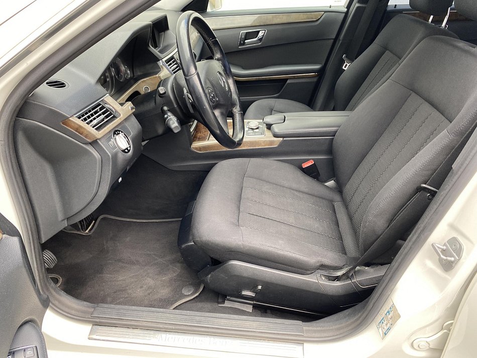 Mercedes-Benz Třída E 3.0 CDi Elegance E 350