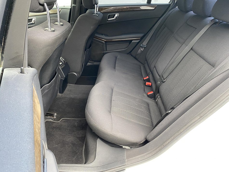 Mercedes-Benz Třída E 3.0 CDi Elegance E 350