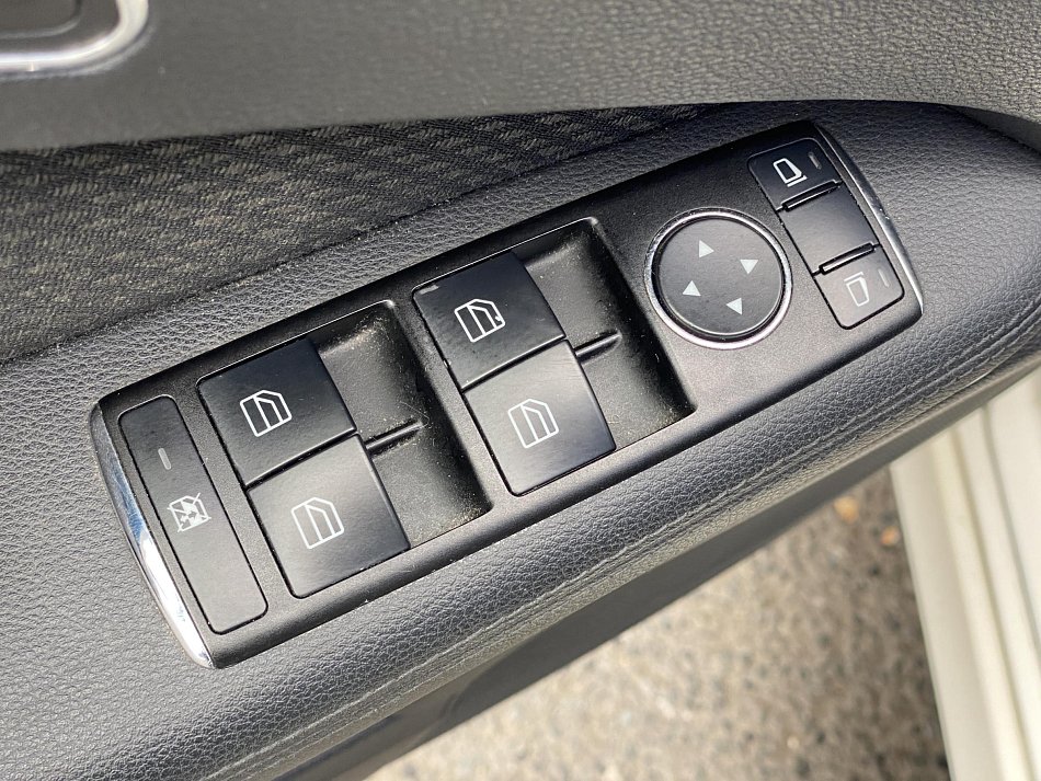 Mercedes-Benz Třída E 3.0 CDi Elegance E 350