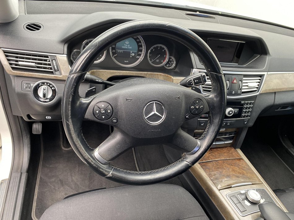 Mercedes-Benz Třída E 3.0 CDi Elegance E 350