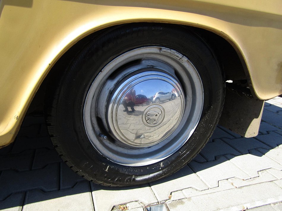 Škoda 100 1.0 