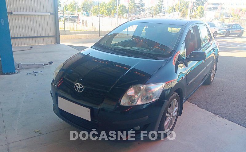 Toyota Auris 1.6 VVT-i 