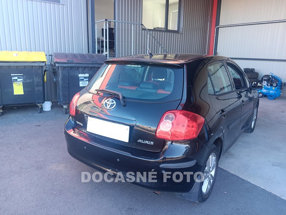Toyota Auris 1.6 VVT-i 