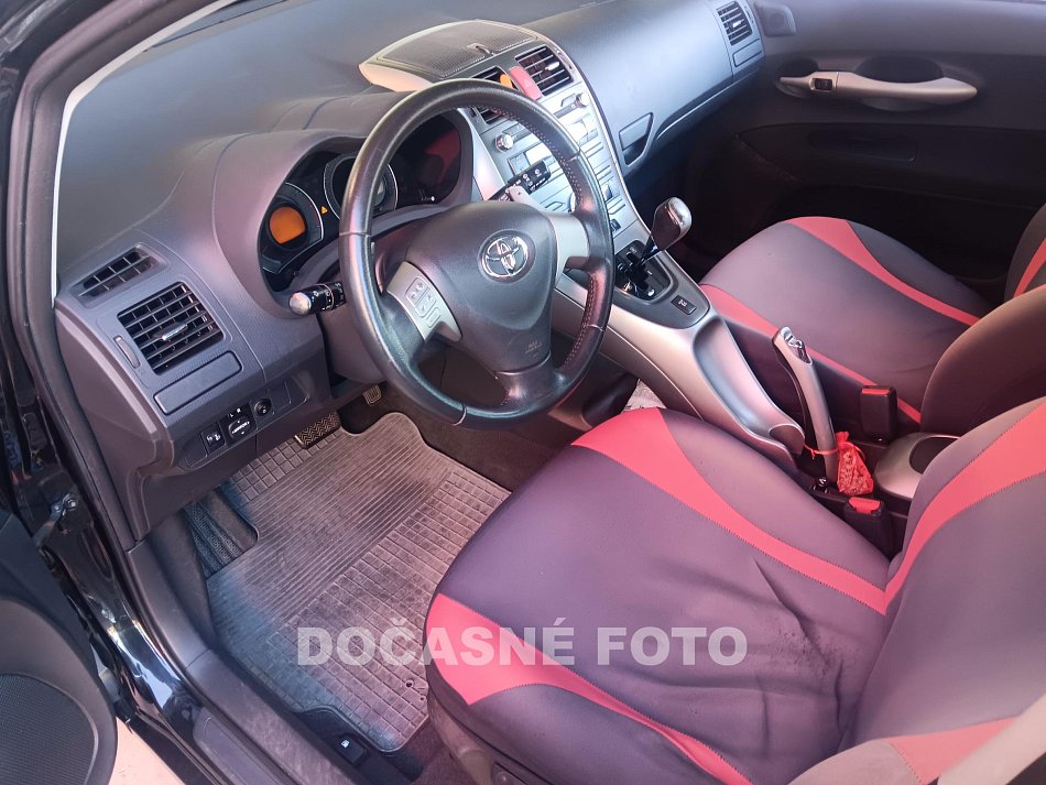 Toyota Auris 1.6 VVT-i 