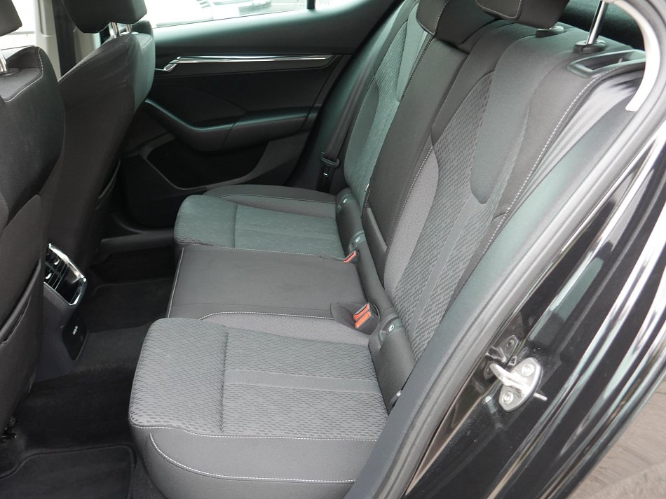 Škoda Octavia IV 1.5 TSi Style e-TEC