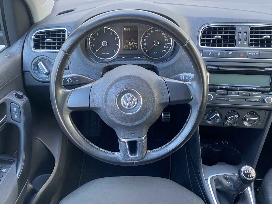 Volkswagen Polo 1.4 MPi Style