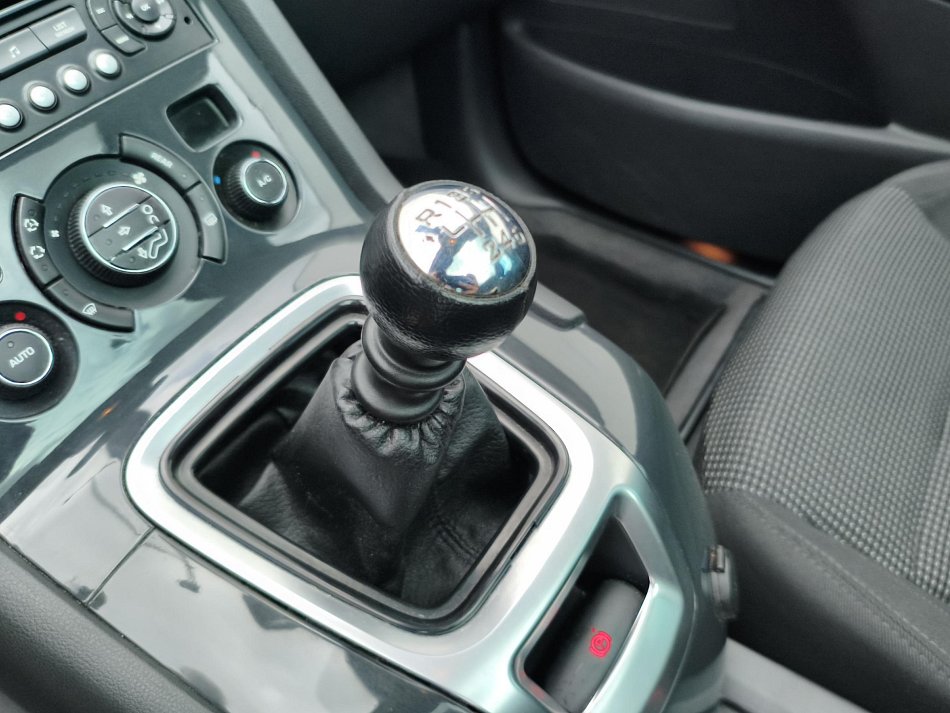 Peugeot 5008 2.0HDi Premium
