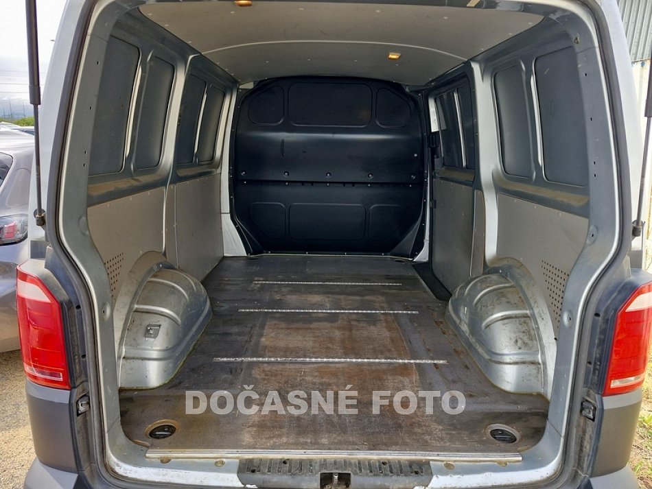 Volkswagen Transporter 2.0TDi 