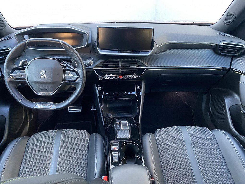 Peugeot 2008 1.2 PT GT