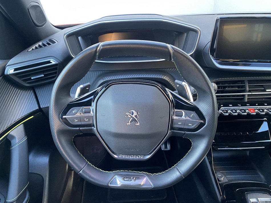 Peugeot 2008 1.2 PT GT
