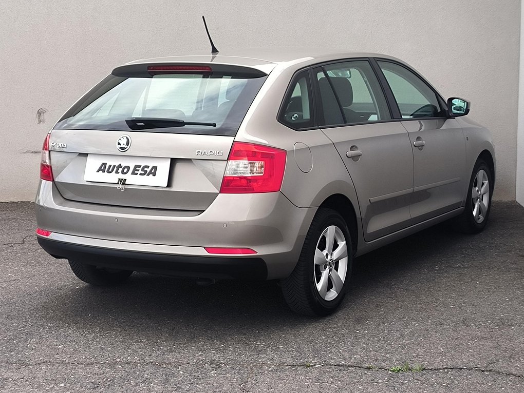 Škoda Rapid 1.2 TSi Ambition Spaceback