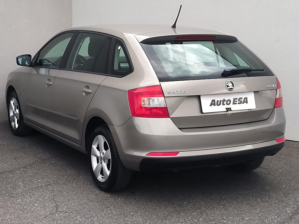 Škoda Rapid 1.2 TSi Ambition Spaceback