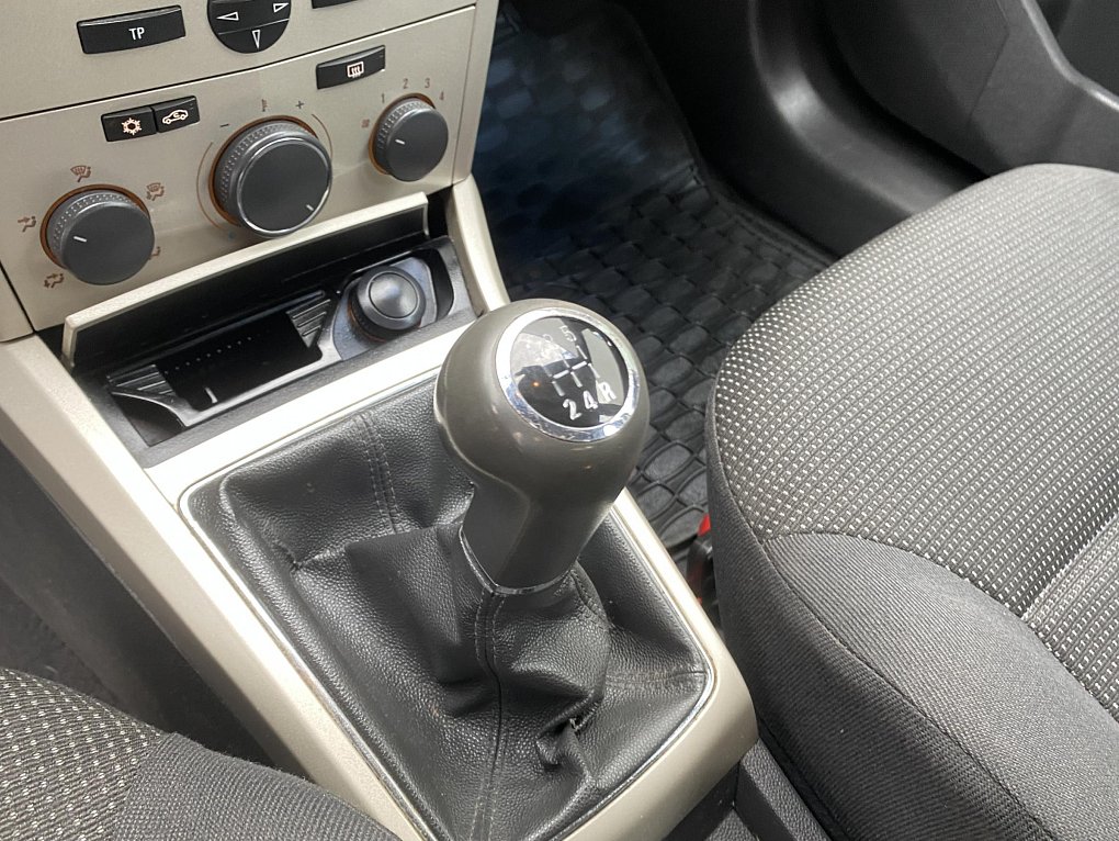 Opel Astra 1.7CDTi 